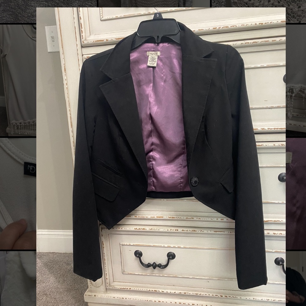 Size small black Blazer. Excellent Condition.